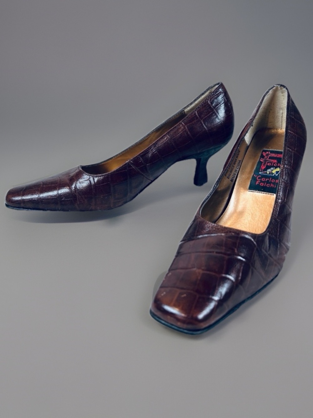 CARLOS FALCHI LEATHER Moc Croc Dress Heeled Pumps